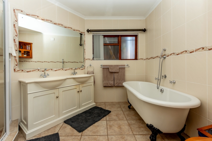 4 Bedroom Property for Sale in Vredenburg Western Cape